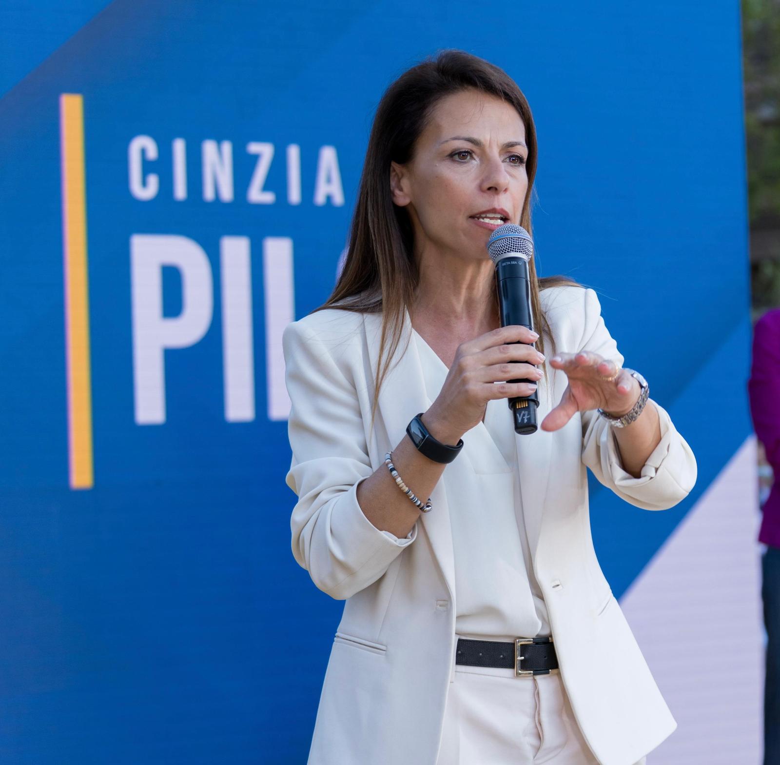 Cinzia Pilo durante un intervento pubblico